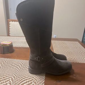 These are north face suede boots. Practically new. Wore only one time